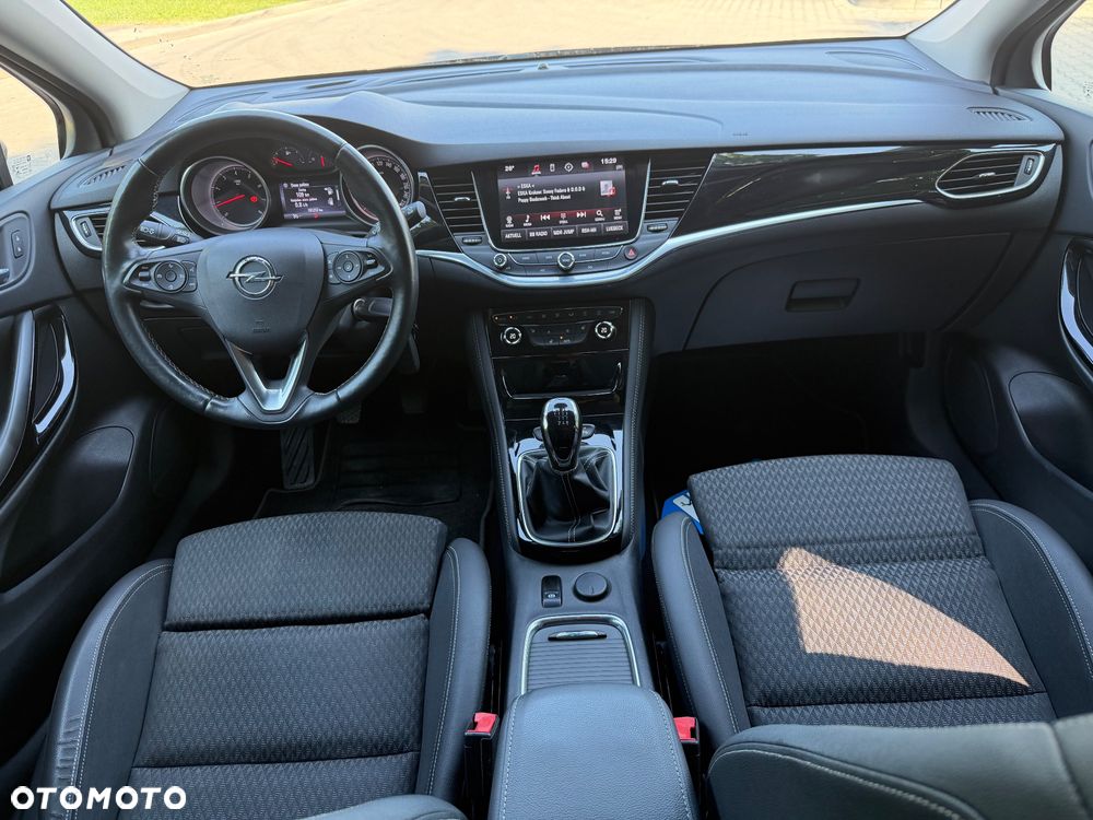 Opel Astra 1.4 Turbo Innovation - 18