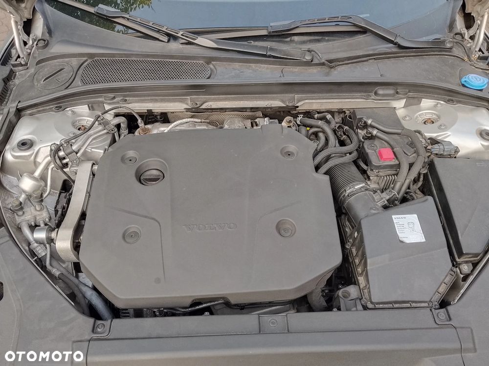 Volvo V90 B4 D Momentum Pro - 17