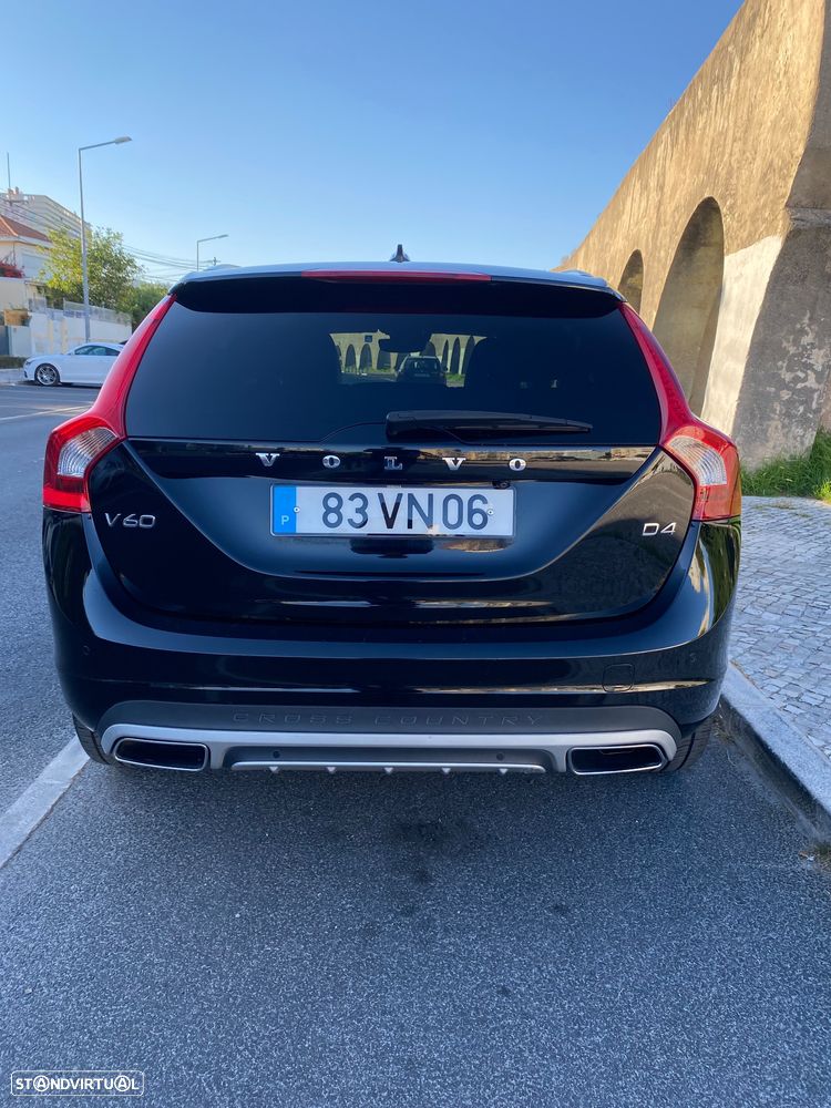 Volvo V60 D4 Geartronic Black Line - 4