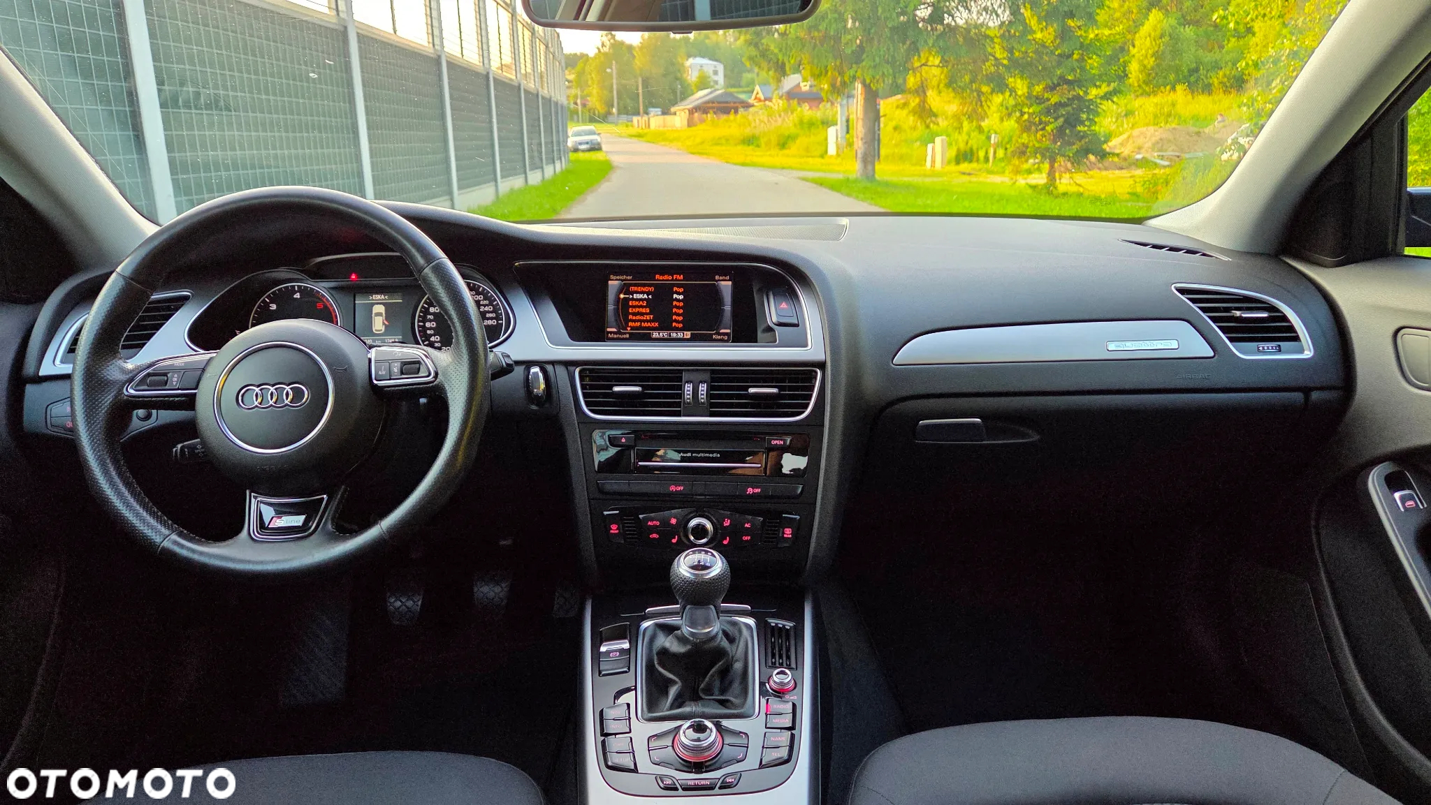 Audi A4 Avant 2.0 TDI quattro - 29