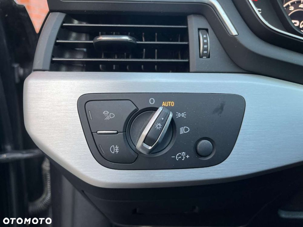 Audi A5 Sportback 35 TFSI S tronic S line - 29