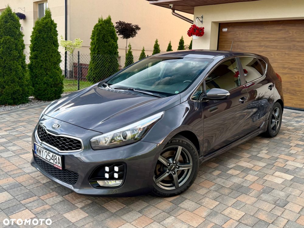 Kia Ceed 1.6 CRDi GT Line DCT - 37