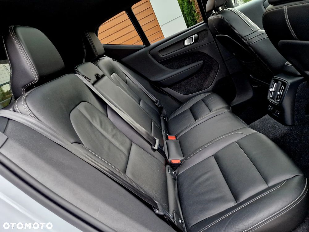 Volvo XC 40 T4 Recharge DKG Plus Dark - 13