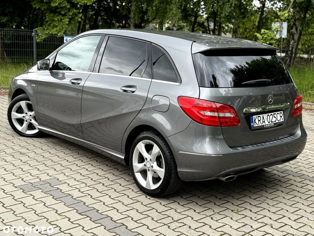 Mercedes-Benz Klasa B 180 BlueEFFICIENCY Edition 1 - 11