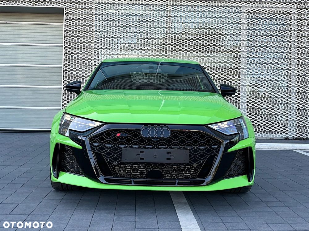 Audi RS3 Limousine - 5