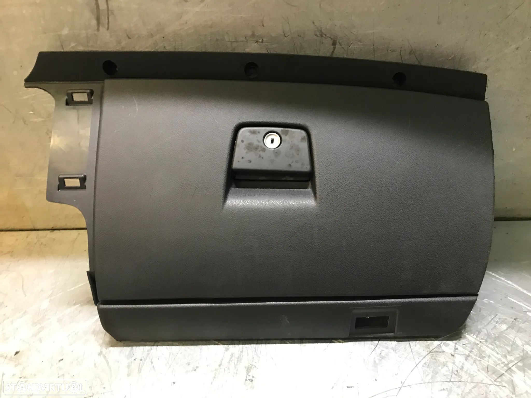 PORTA LUVAS VOLVO V50 / C30 8626141 - 1