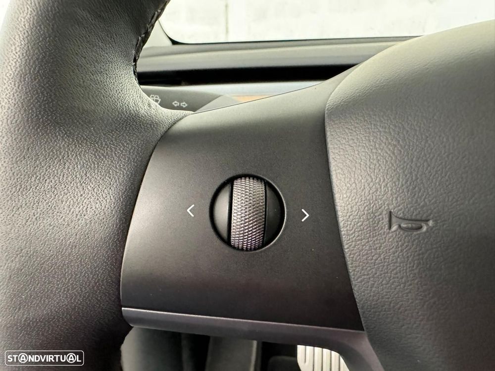 Tesla Model Y Performance Tração Integral - 20