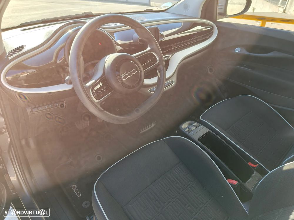 Fiat 500e Action - 8