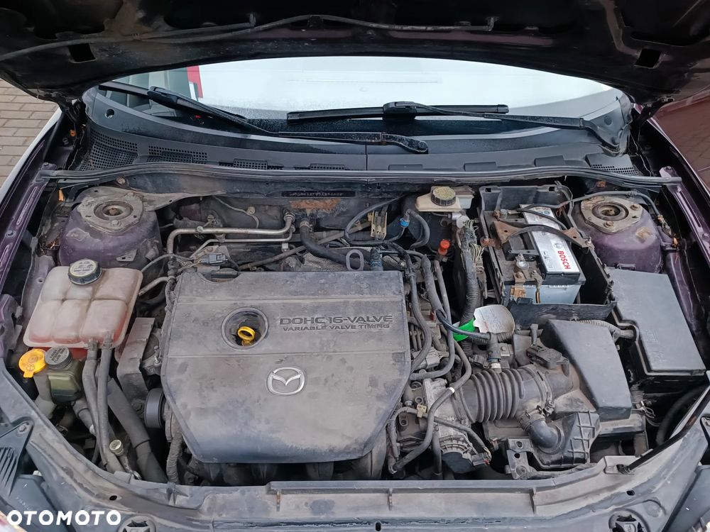 Mazda 3 2.0 Exclusive + - 24