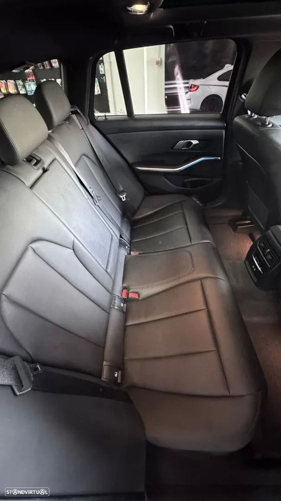 BMW 330 e Aut. Luxury Line - 10