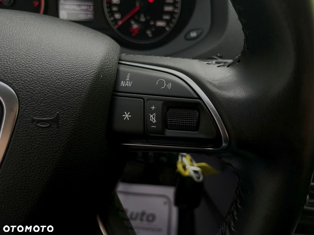 Audi Q3 2.0 TFSI quattro S tronic - 25