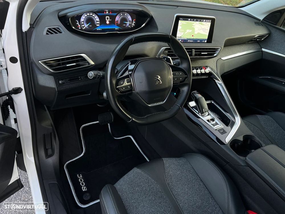 Peugeot 3008 1.6 Hybrid Allure Pack e-EAT8 - 26