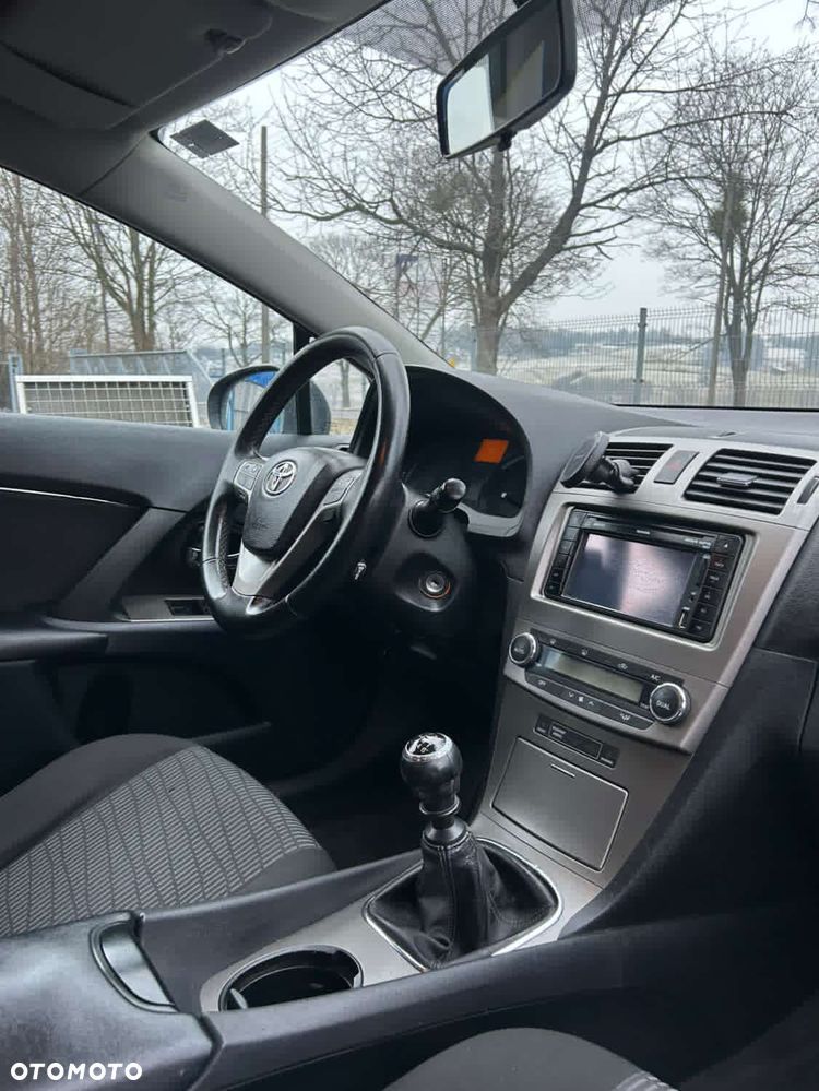 Toyota Avensis 2.0 D-4D Sol+NAVI - 6