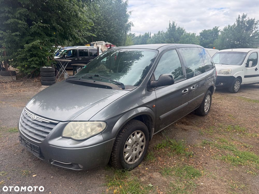 Chrysler Voyager 2.4 SE - 1