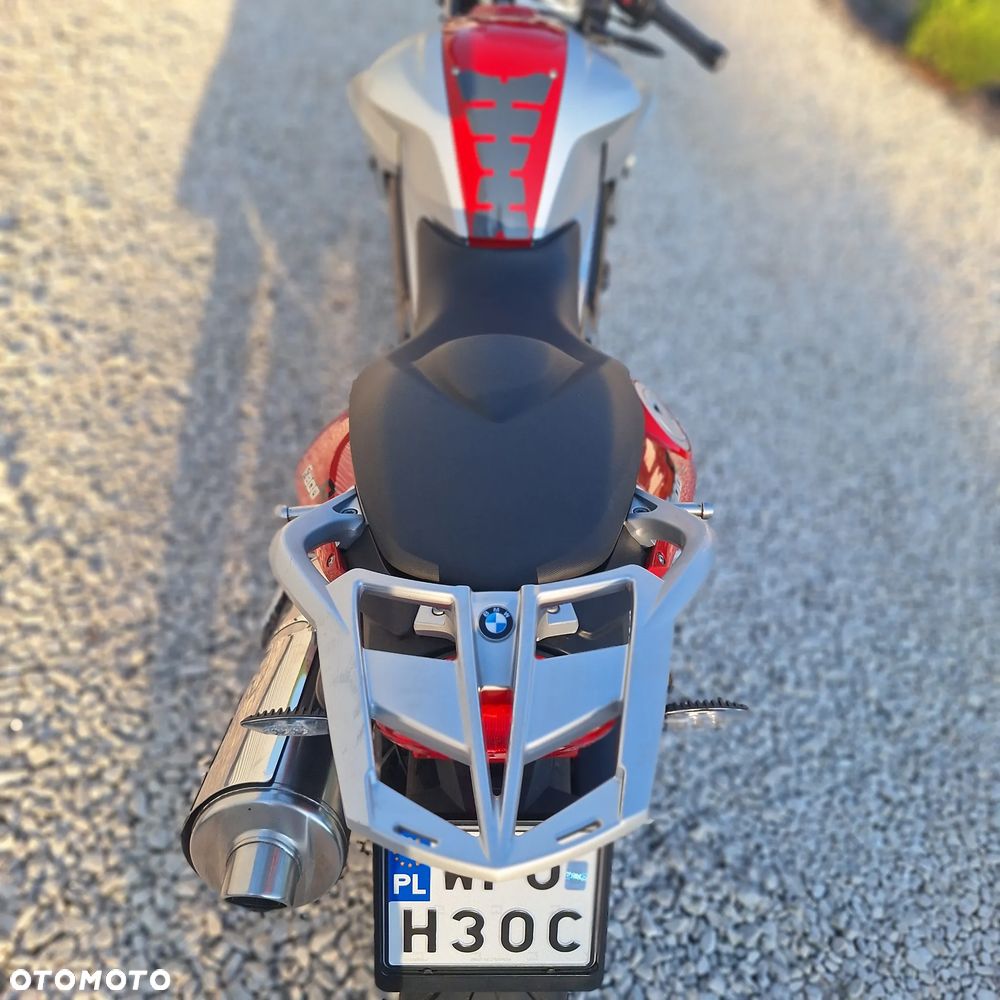 BMW F - 15