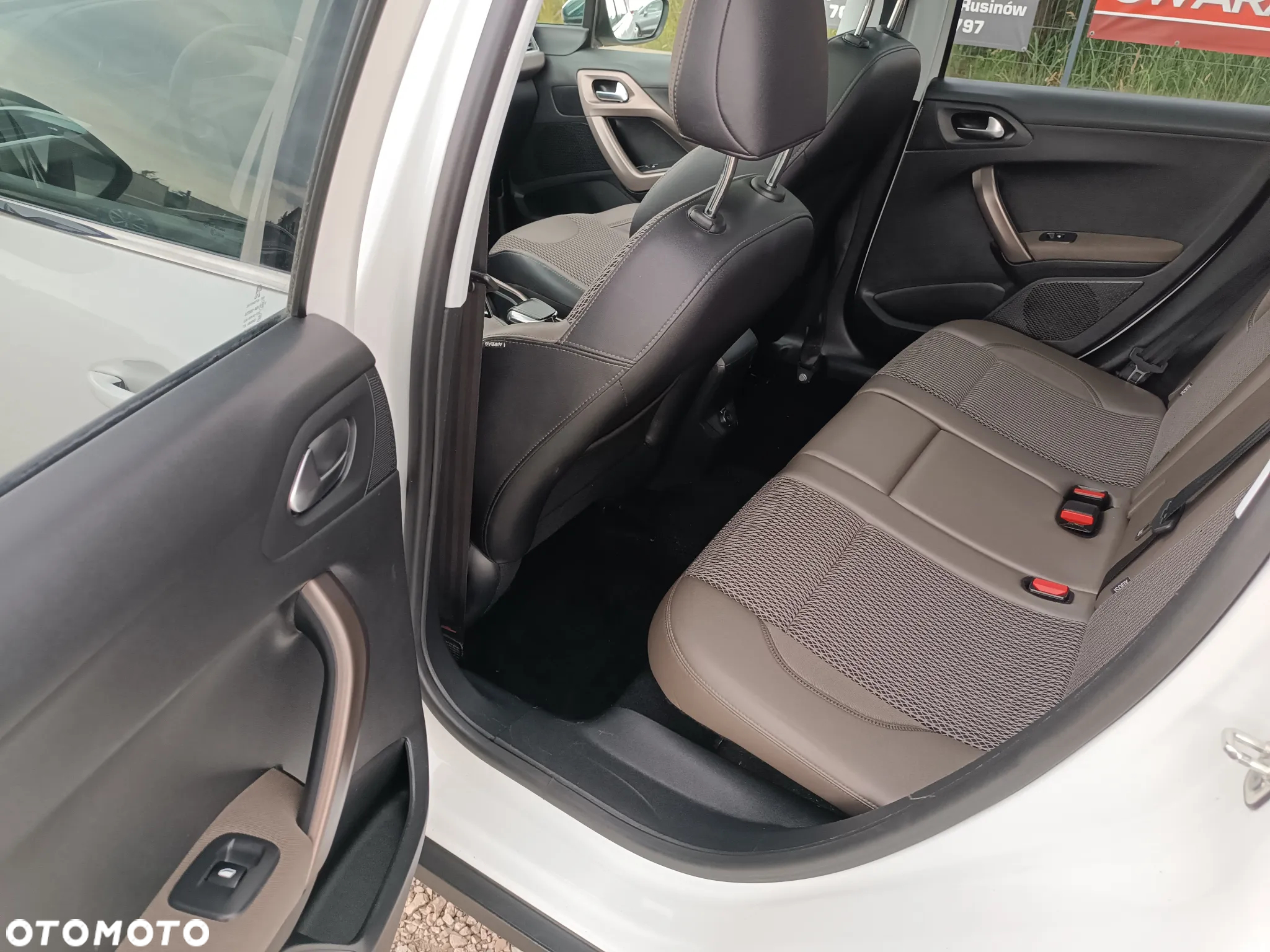 Peugeot 2008 1.2 Pure Tech GPF Active - 19