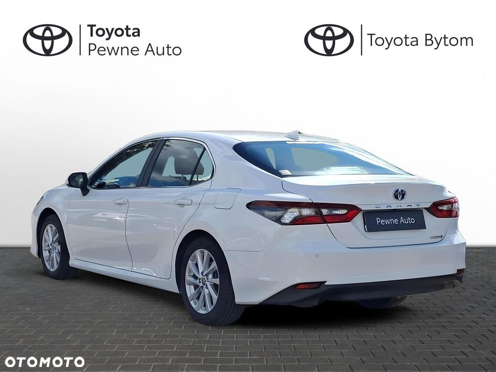 Toyota Camry 2.5 Hybrid Comfort CVT - 3