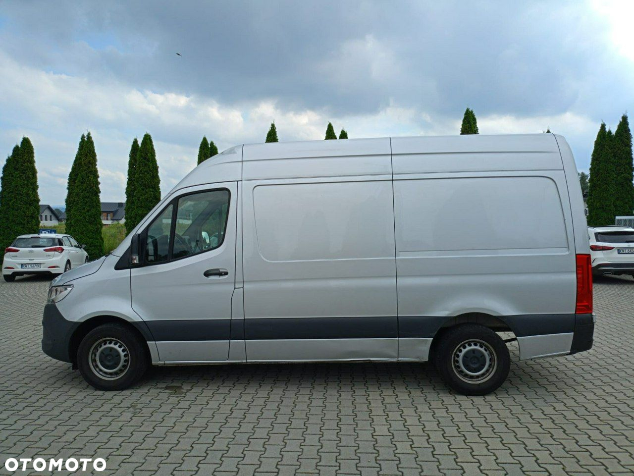 Mercedes-Benz Sprinter - 2