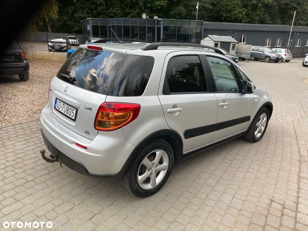 Suzuki SX4 1.6 GS / Premium - 4