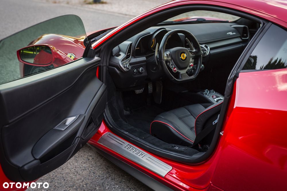 Ferrari 458 Italia Standard - 10
