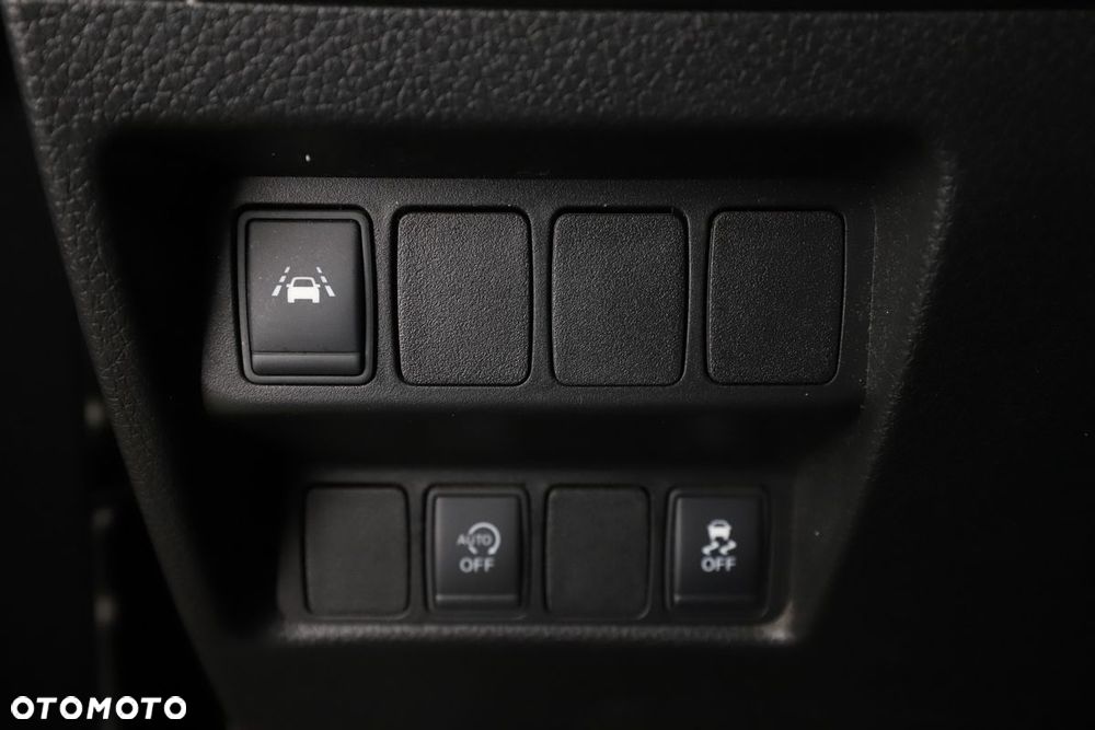 Nissan Qashqai 1.6 DCi Tekna+ - 29