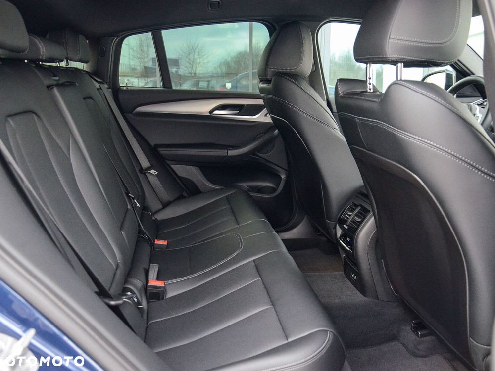 BMW X4 - 31