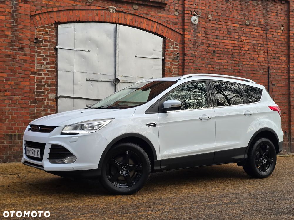 Ford Kuga 1.6 EcoBoost 2x4 Titanium - 10
