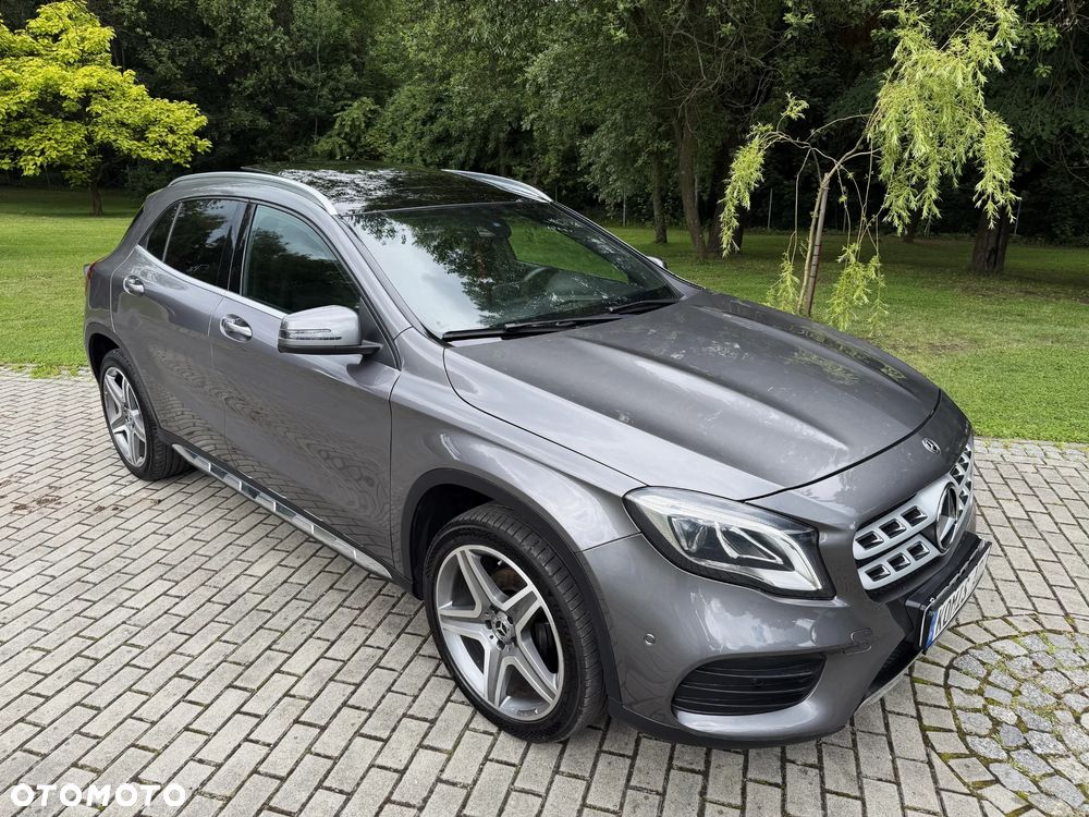 Mercedes-Benz GLA 200 7G-DCT AMG Line - 4