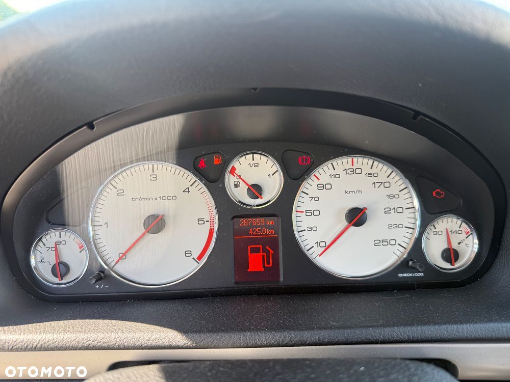 Peugeot 407