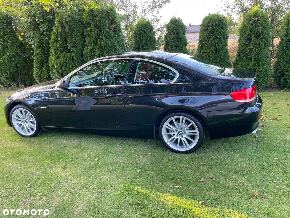 BMW Seria 3 325i - 2