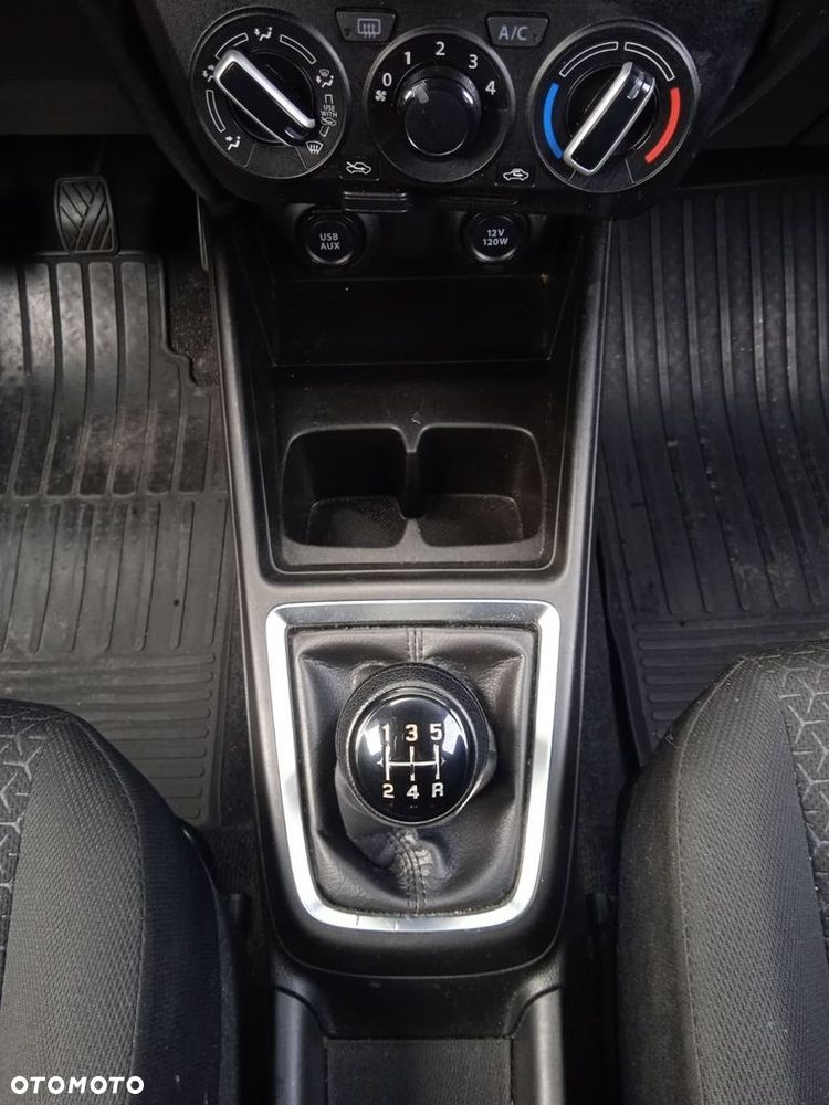 Suzuki Swift 1.2 Premium Plus - 27