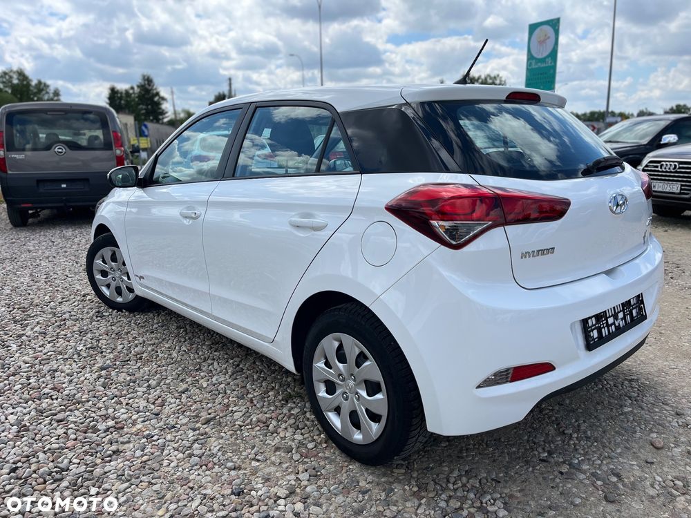 Hyundai i20 1.2 Trend - 6