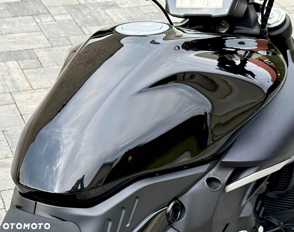 Ducati Diavel - 24