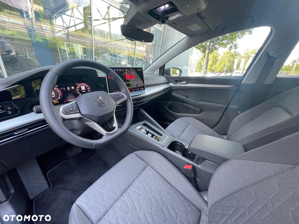 Volkswagen Golf Variant - 11