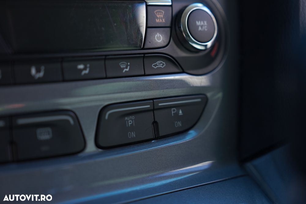 Ford Focus 2.0 TDCI DPF Titanium - 12