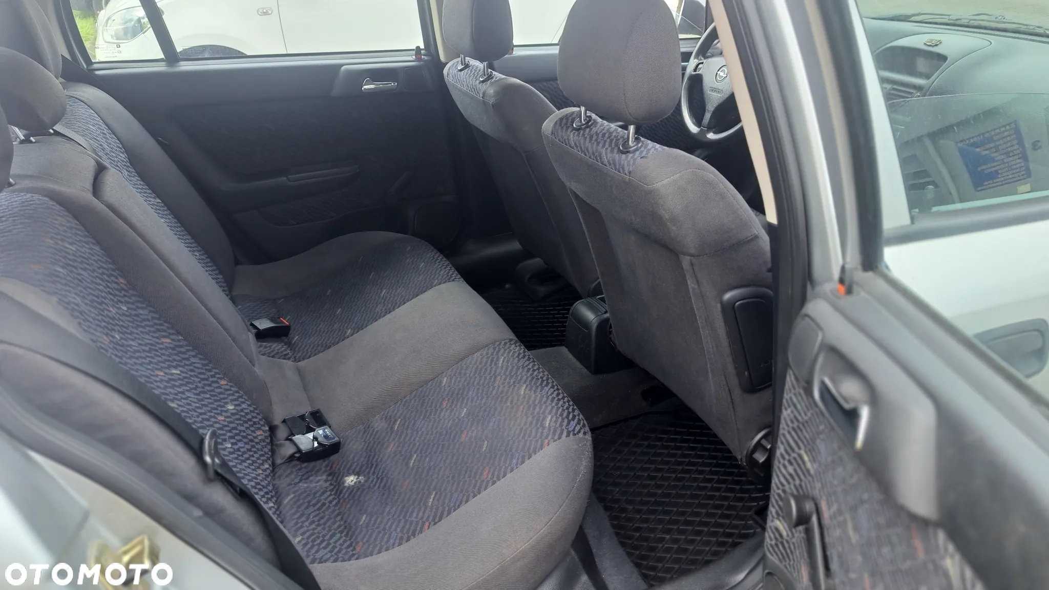 Opel Astra II 1.6 GL / Club - 11