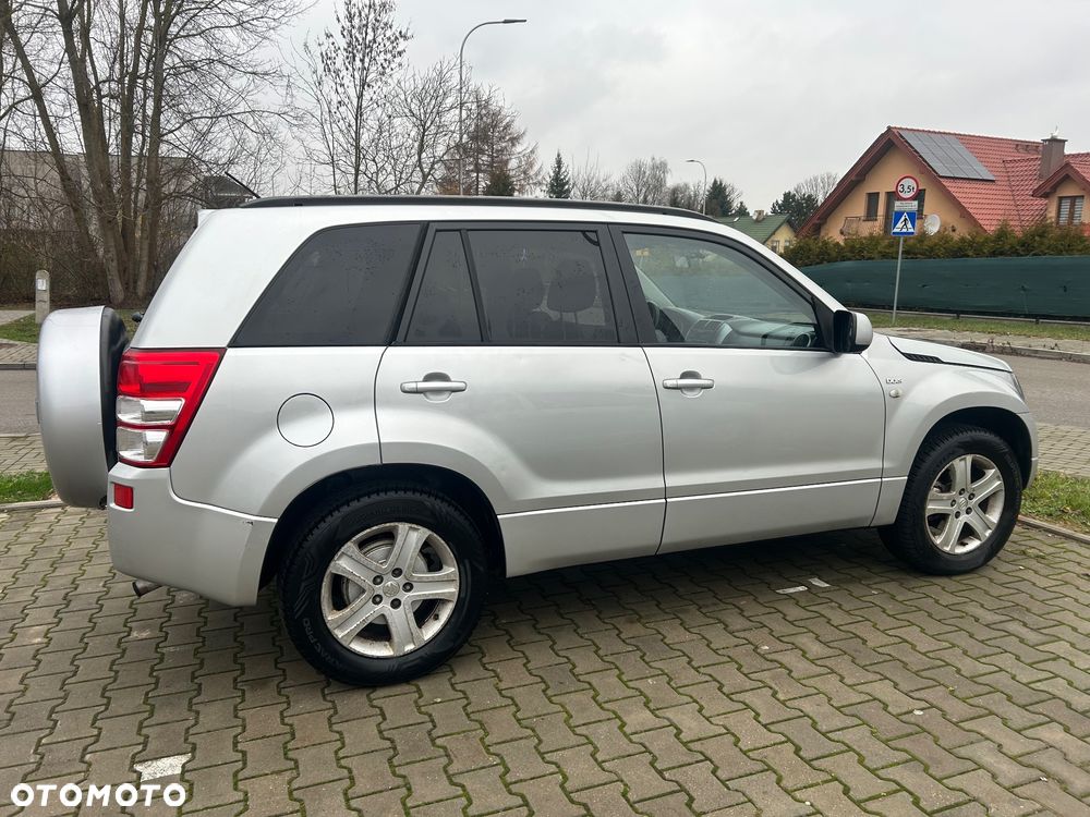 Suzuki Grand Vitara 1.9 DDiS Comfort DPF - 5