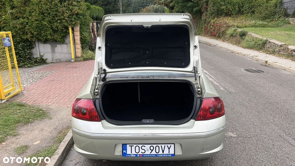 Peugeot 407 2.0 HDI Intense - 32