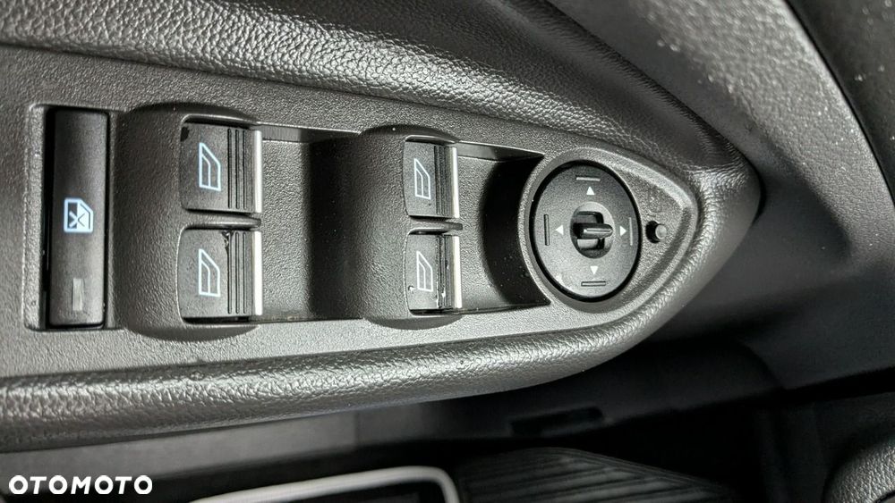 Ford Kuga 2.0 TDCi 2x4 Trend - 30