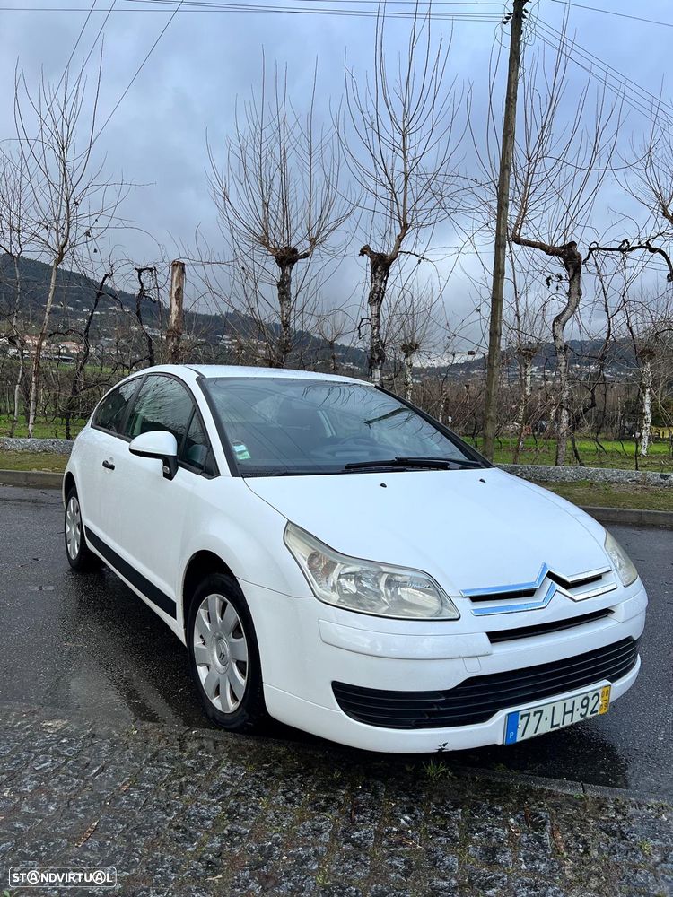 Citroën C4 1.6 HDi FAP Advance - 1
