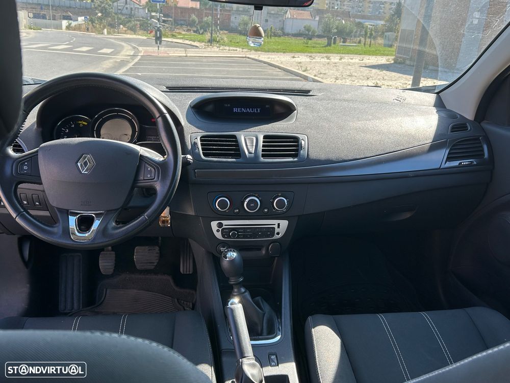 Renault Mégane 1.5 dCi Limited SS - 9