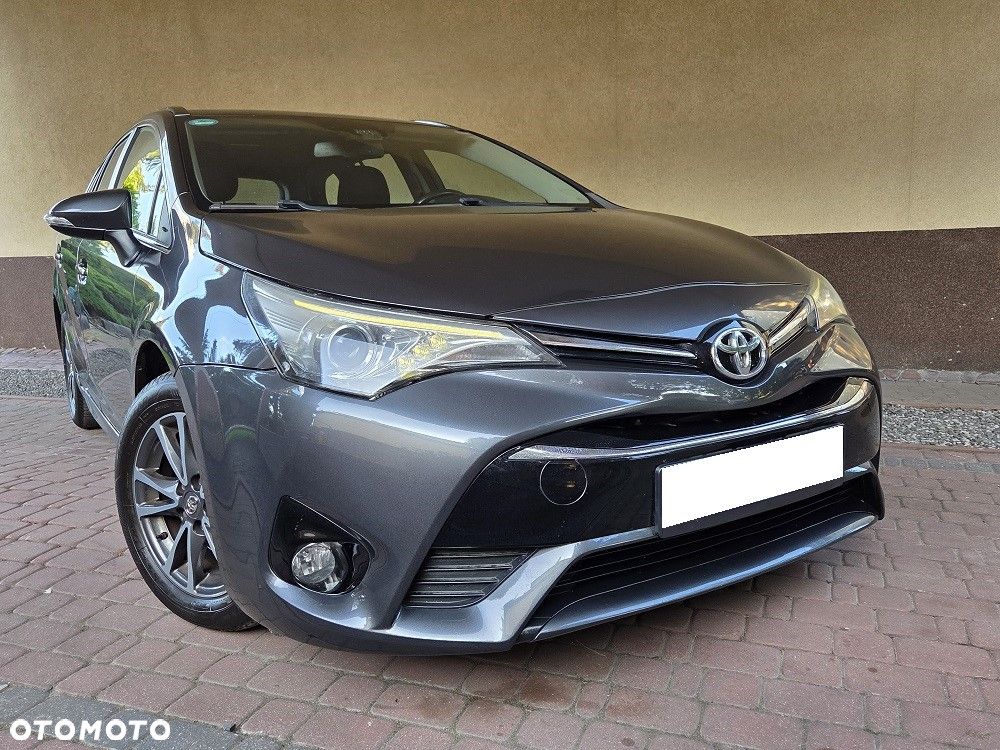Toyota Avensis 1.8 Comfort - 2