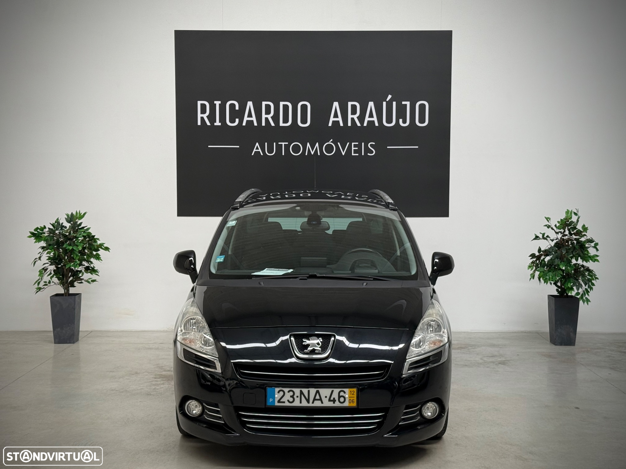 Peugeot 5008 1.6 E-HDi 7L Allure 2-Tronic - 23