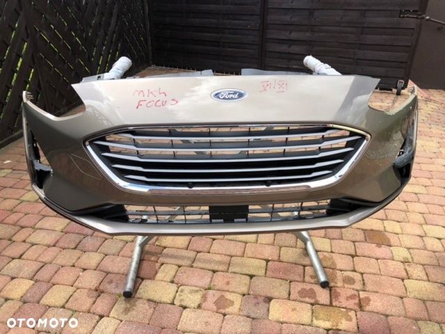 Zderzak przedni Ford Focus MK4 - 1