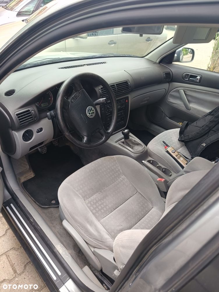 Volkswagen Passat - 6