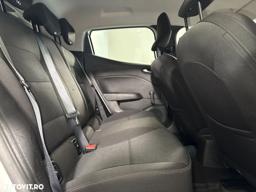 Renault Clio - 14