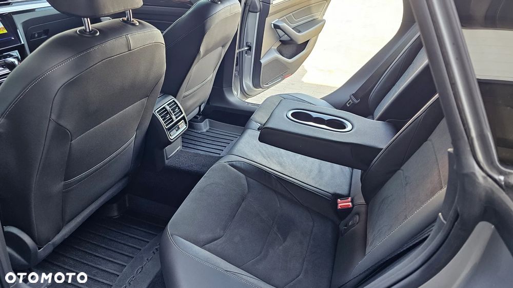 Volkswagen Arteon 2.0 TDI R-Line DSG - 17