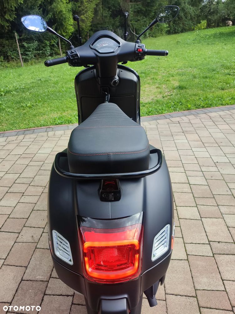 Vespa GTS - 5