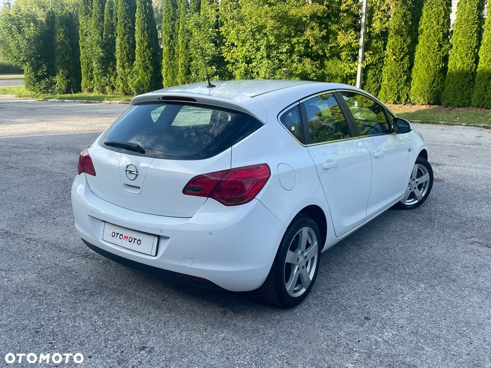 Opel Astra 1.7 CDTI DPF Innovation - 21