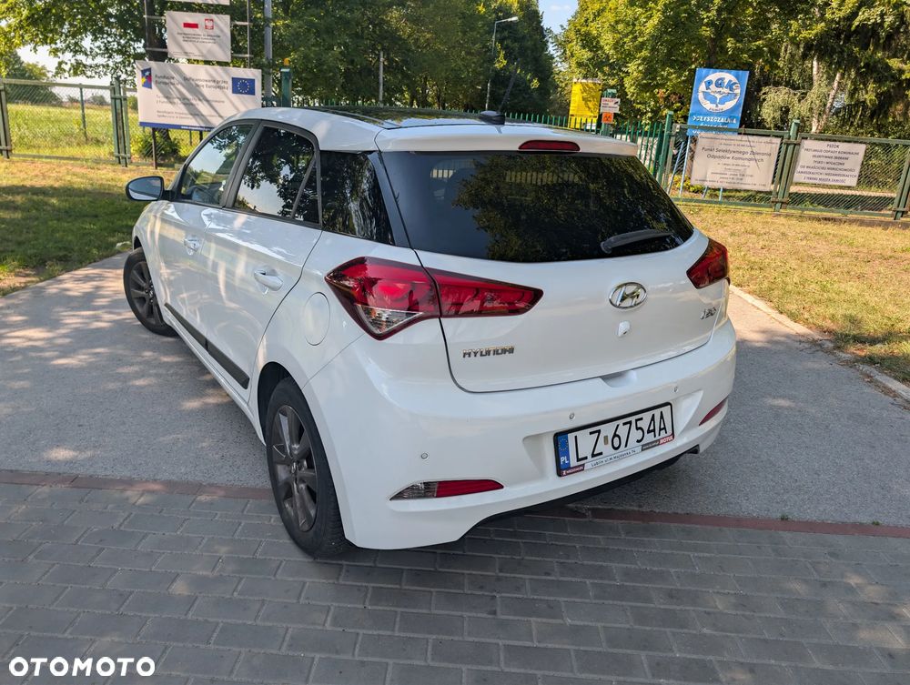 Hyundai i20 - 11